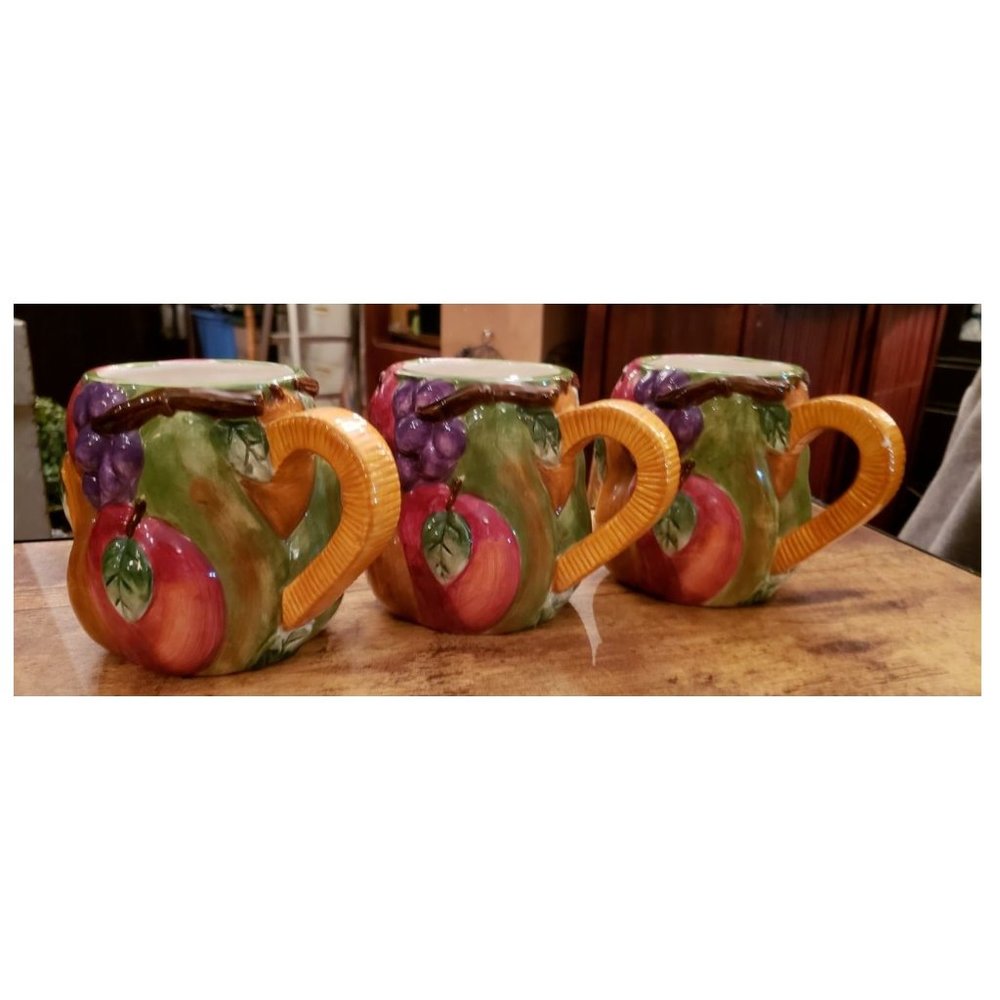 Cooks Club set of three fruit theme cups